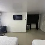 Apartahotel Plaza