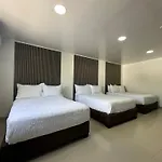 Apartahotel Plaza