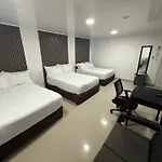 Apartahotel Plaza