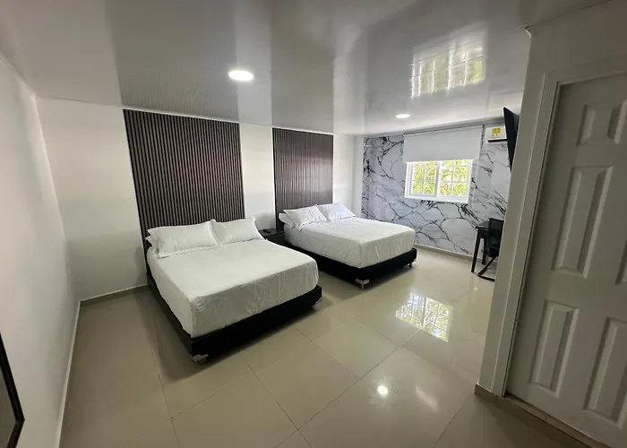 Apartahotel Plaza